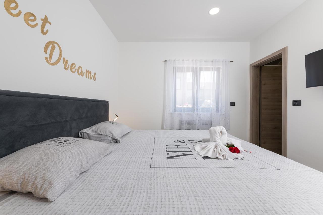 Green Luxury II With Heated Pool, Jacuzzi & Sauna Ruzici  Ngoại thất bức ảnh