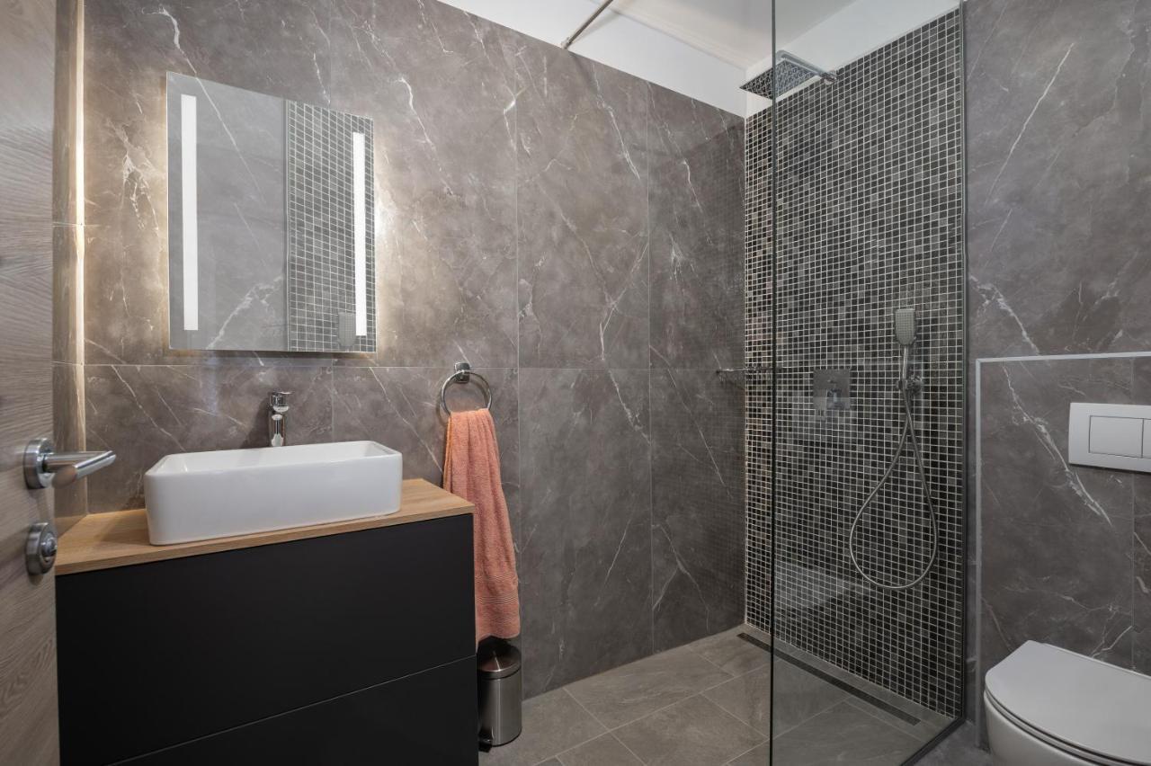 Green Luxury II With Heated Pool, Jacuzzi & Sauna Ruzici  Ngoại thất bức ảnh